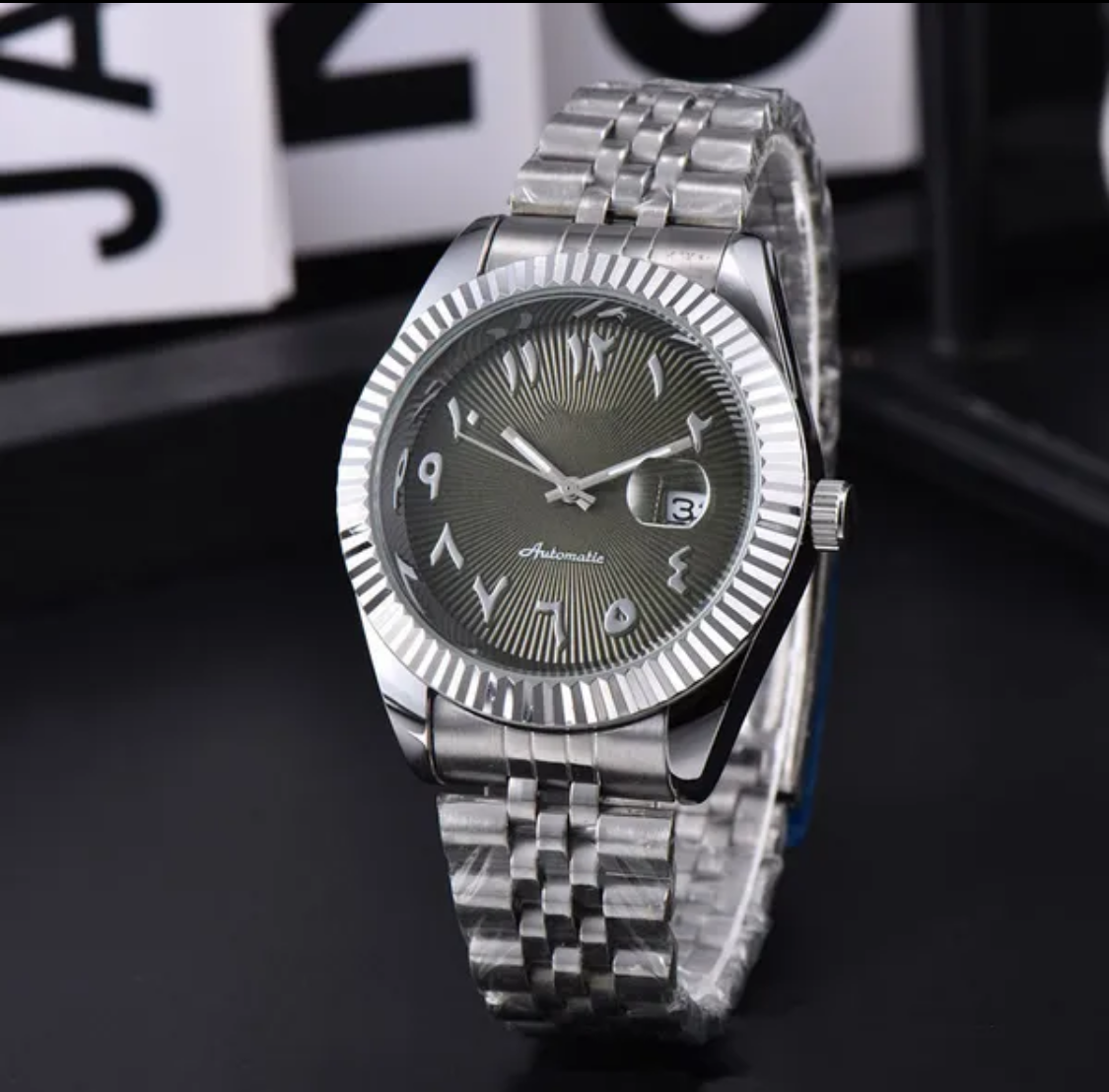 Casual Luxury Mans Watch Quartz Movement Battery Splash Waterproof 41mm case Arabic Design