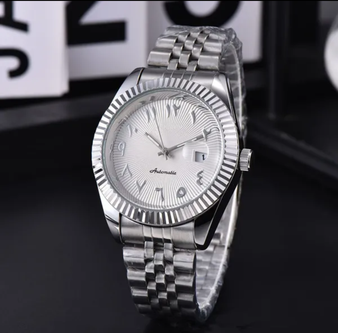 Casual Luxury Mans Watch Quartz Movement Battery Splash Waterproof 41mm case Arabic Design (white)